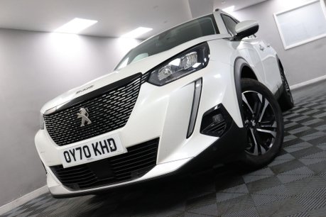 Peugeot 2008 PURETECH S/S ALLURE PREMIUM 32