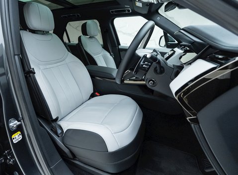 Land Rover Range Rover Sport P440e Dynamic SE 10