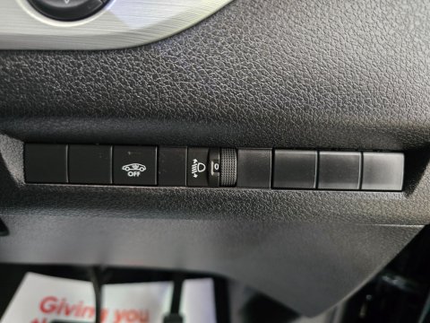 Peugeot Traveller 2.0 BlueHDi Allure Standard MPV EAT6 MWB Euro 6 (s/s) 5dr 38