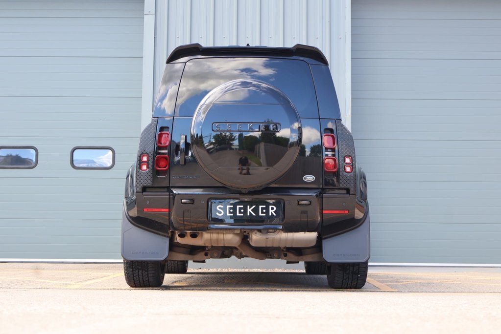 Land Rover Defender 110 D300 HARD TOP X-DYNAMIC HSE MHEV HUGE SPEC STYLED AT SEEKER  6