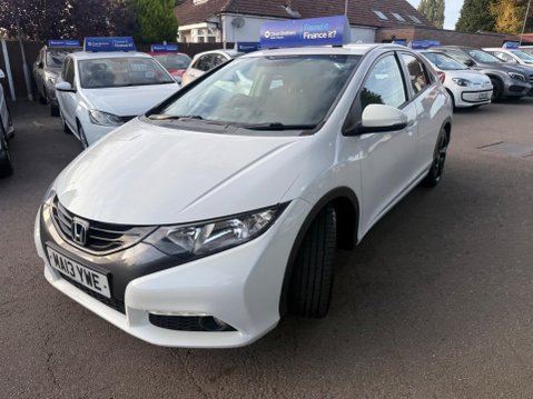 Honda Civic 1.8 i-VTEC ES Euro 5 (s/s) 5dr 9