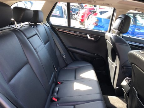 Mercedes-Benz C Class C220 CDI EXECUTIVE SE automatic estate, 76,000m, 2 owners 7