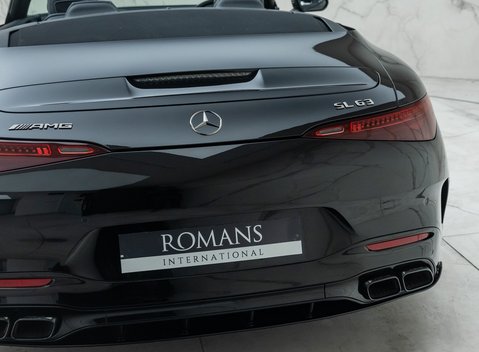 Mercedes-Benz SL Class SL63 AMG PERFORMANCE 32
