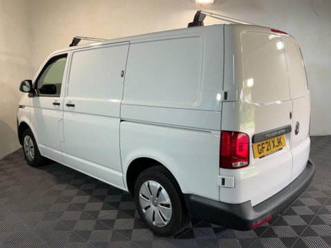 Volkswagen Transporter 2.0 TDI T28 Startline Business FWD SWB Euro 6 5