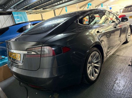 Tesla Model S Model S 75D 4WD 5dr 18