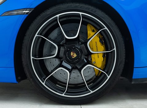 Porsche 911 Turbo S (992) 30