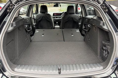 BMW 1 Series 118I SPORT - 1 OWNER -REVERSE CAMERA - PARK ASSISTANT - COMFORT PACKAGE 50