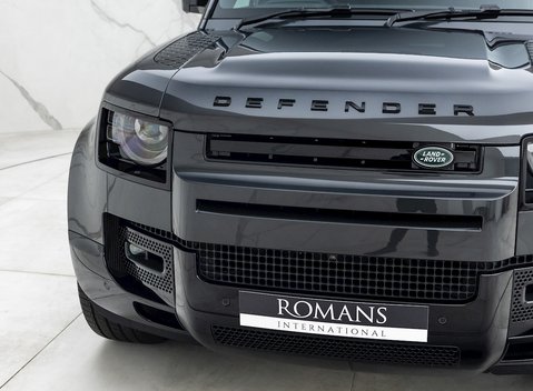 Land Rover Defender 110 V8 24