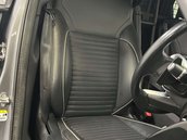 Land Rover Discovery 3.0 Discovery HSE SD6 Auto 4WD 10