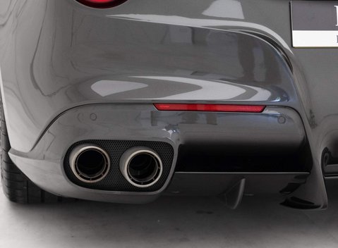 Ferrari F12 Berlinetta 28