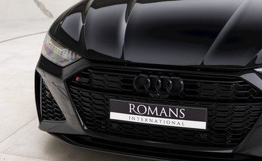 Audi RS6 Avant Carbon Black 23