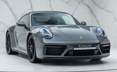 Porsche 911 Carrera GTS (992) 9