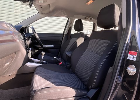 Suzuki Vitara SZ4 BOOSTERJET MHEV 8