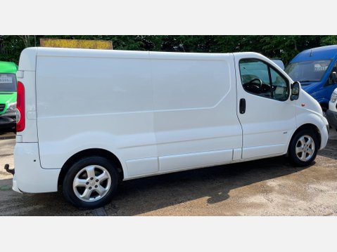 Vauxhall Vivaro 2.0 2900 CDTi Sportive Panel Van 4dr Diesel Manual FWD L3 (195 g/km, 113 bh 8