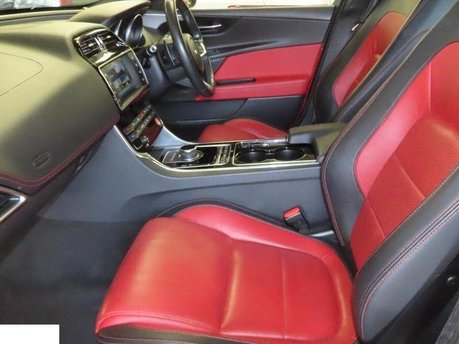 Jaguar XE 2.0d R-Sport Saloon 4dr Diesel Auto Euro 6 (s/s) (180 ps) 4
