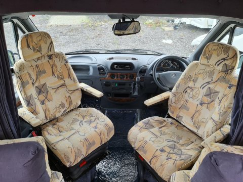 Auto-Trail Mohican Motor Home 25