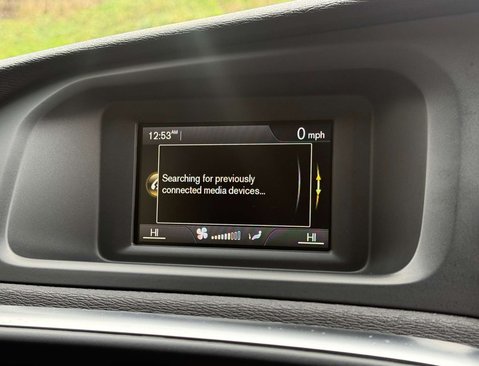 Volvo V40 1.6 V40 SE Luxury D2 Auto 5dr 30