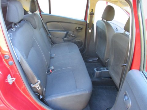 Dacia Sandero 1.0 SCe Ambiance Euro 6 5dr 29