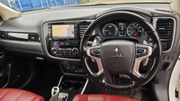 Mitsubishi Outlander 2.0h 12kWh GX5h SUV 5dr Petrol Plug-in Hybrid CVT 4WD Euro 6 (s/s) (200 ps) 18