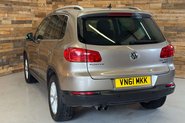 Volkswagen Tiguan 2.0 TDI BlueMotion Tech SE SUV 5dr Diesel Manual 2WD Euro 5 (s/s) (140 ps) 6