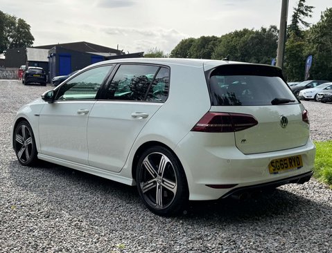 Volkswagen Golf 2.0 Golf R 4WD 5dr 9