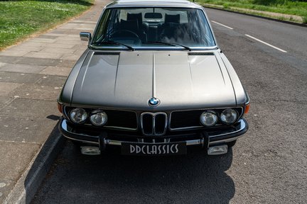 BMW E3 3.3L 7
