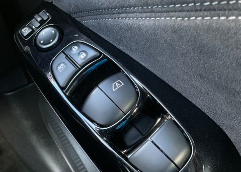 Nissan Juke TEKNA PLUS 25