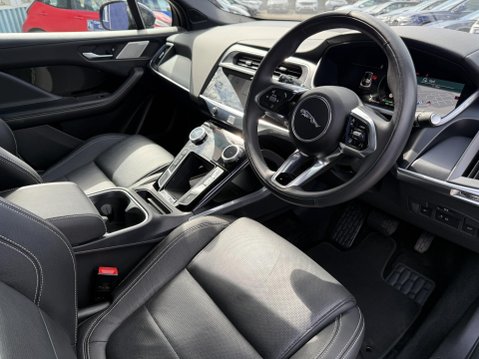 Jaguar I-Pace 400 90kWh R-Dynamic SE Black SUV 5dr Electric Auto 4WD (400 ps) 3
