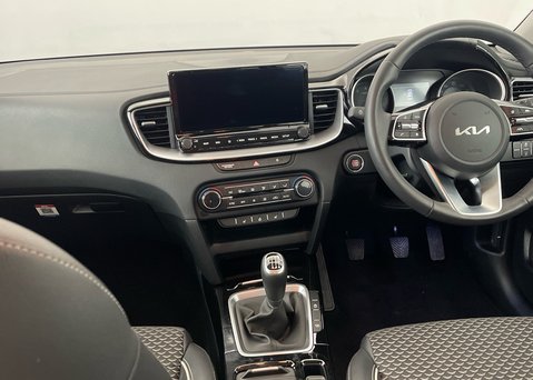 Kia Ceed '3' Sportswagon 1.5 T-GDi 9