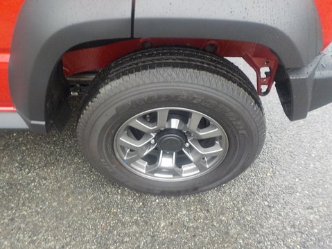 Suzuki Jimny NOMADE 1.5 FC AUTO 4WD ALLGRIP 5 Door NEW Sizzling Red 25