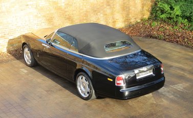 Rolls-Royce Phantom Drophead Coupe 21