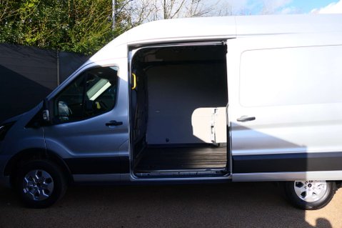 Ford Transit 2.0 Transit 350 Limited EcoBlue Auto 5dr 23