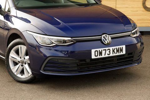 Volkswagen Golf LIFE TSI 10