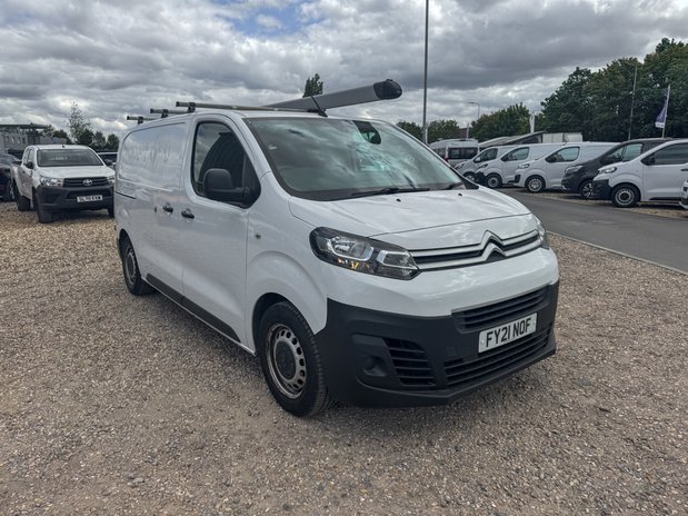 Citroen Dispatch MWB L2H1 [SOLD MM] Low Roof Enterprise 2700 Cruise Sensors EURO 6 4