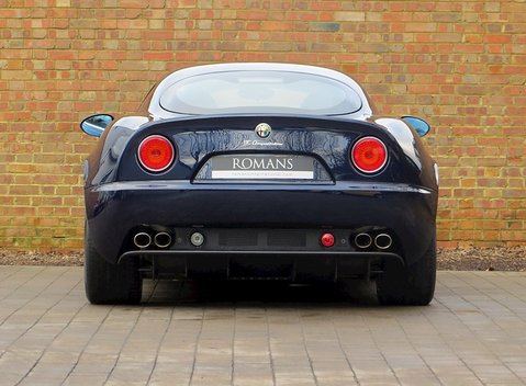 Alfa Romeo 8C Competizione 8