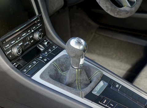 Porsche Cayman GT4 Clubsport 8