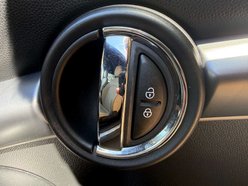 Mini Hatch 1.5 Cooper Exclusive 3dr 31