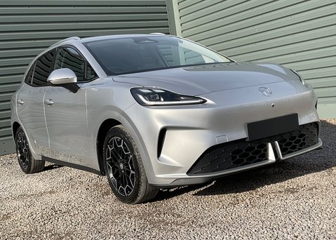 MG MG4 EV URBAN 53.9kWh PREMIUM LONG RANGE 7