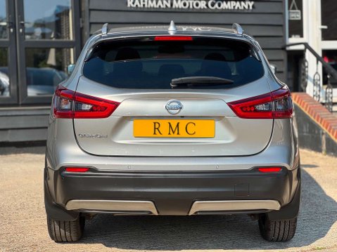 Nissan Qashqai 1.3 DIG-T N-Connecta SUV 5dr Petrol Manual Euro 6 (s/s) (140 ps) 17