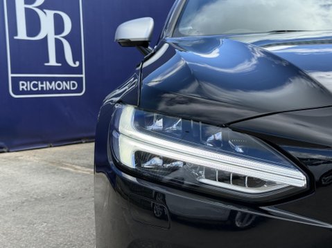 Volvo V90 2.0 D4 R-Design Estate 5dr Diesel Auto Euro 6 (s/s) (190 ps) 12