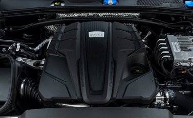 Porsche Macan S 26