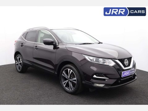 Nissan Qashqai 1.3 Qashqai N-Connecta DiG-T 5dr 1