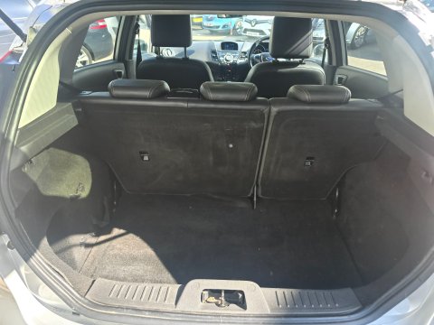 Ford Fiesta TITANIUM X 12