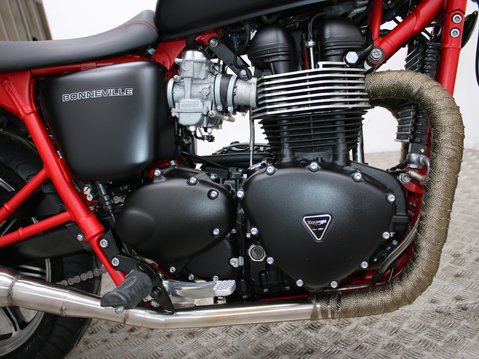 Triumph Bonneville 865 SE BONNEVILLE 865 SE 21