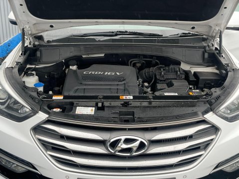 Hyundai SANTA FE 2.2 CRDi Blue Drive Premium 4WD Euro 6 (s/s) 5dr 59