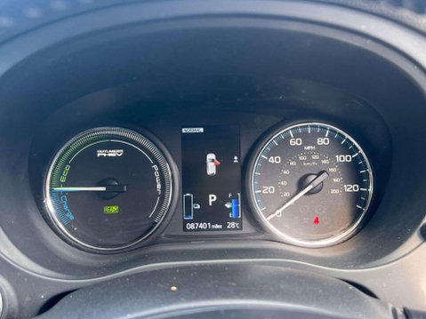 Mitsubishi Outlander 2.0 12kWh Juro CVT 4WD Euro 6 (s/s) 5dr 13