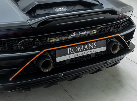 Lamborghini Huracan STERRATO 38