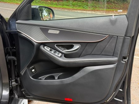 Mercedes-Benz EQC EQC 400 4MATIC AMG LINE PREMIUM 31