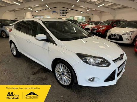 Ford Focus 1.0T EcoBoost Zetec Navigator Euro 5 (s/s) 5dr 1