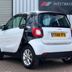 Smart Fortwo Coupe 1.0 Passion Coupe 2dr Petrol Manual Euro 6 (s/s) (71 ps) 7